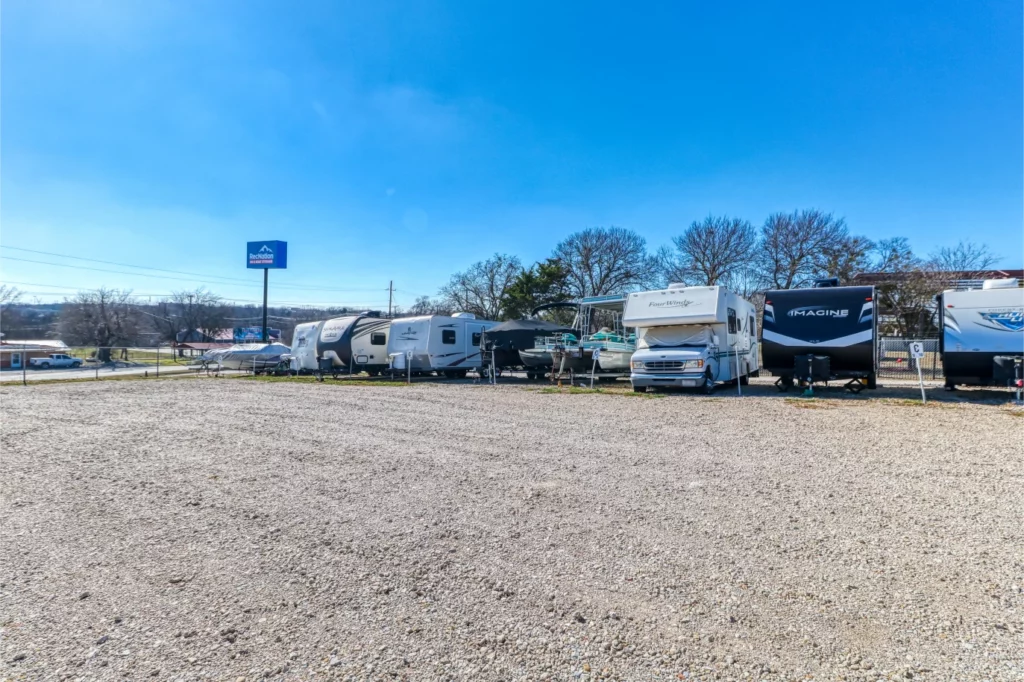 Truck Parking Lavon, Texas