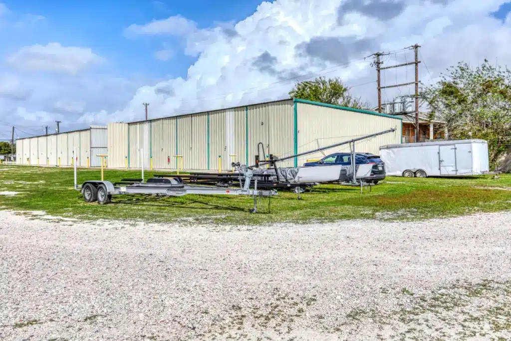 2L3A0117_24 (1) Mechanic Workshop For Rent Alvin, Brazoria, Texas